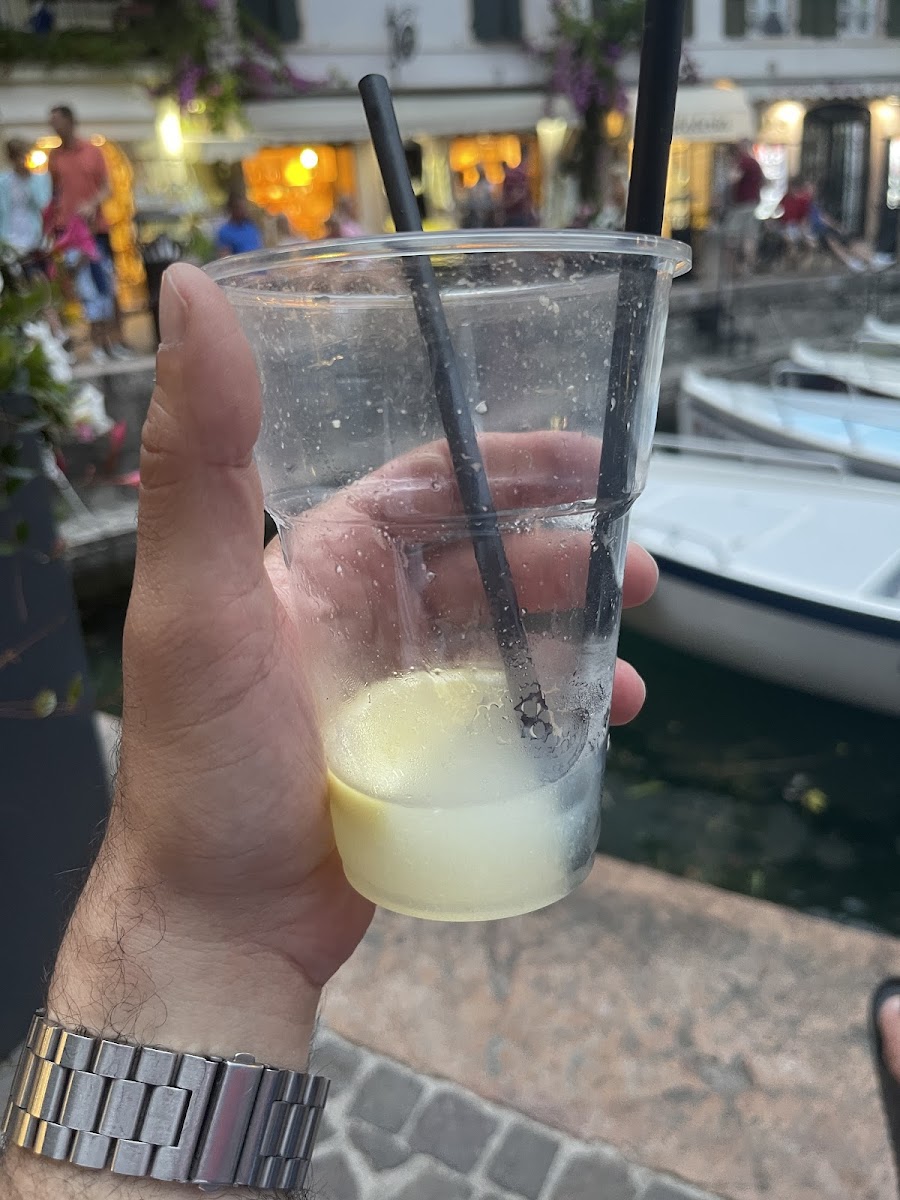 House of Lemonade and Spritz Photo 8