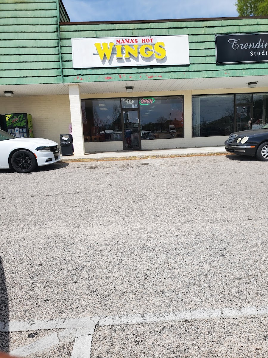 Mama’s Wings
