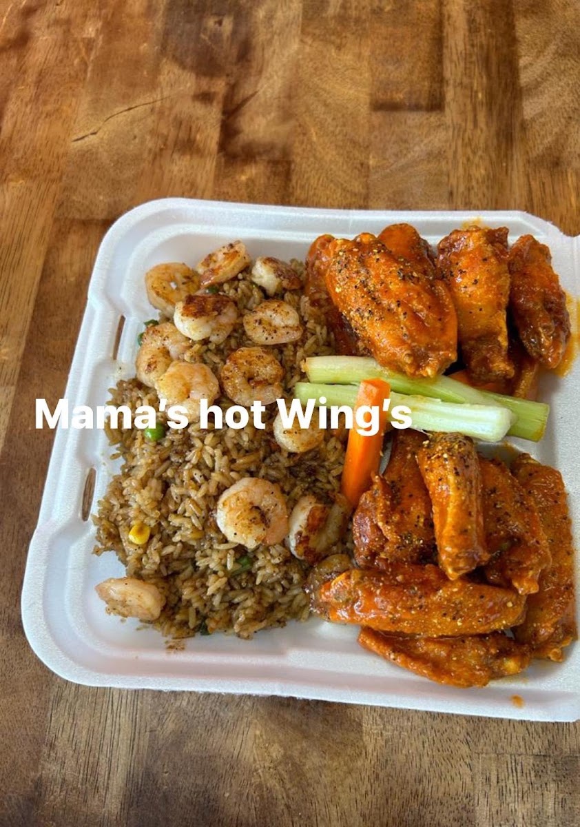 Mama’s Wings Photo 6