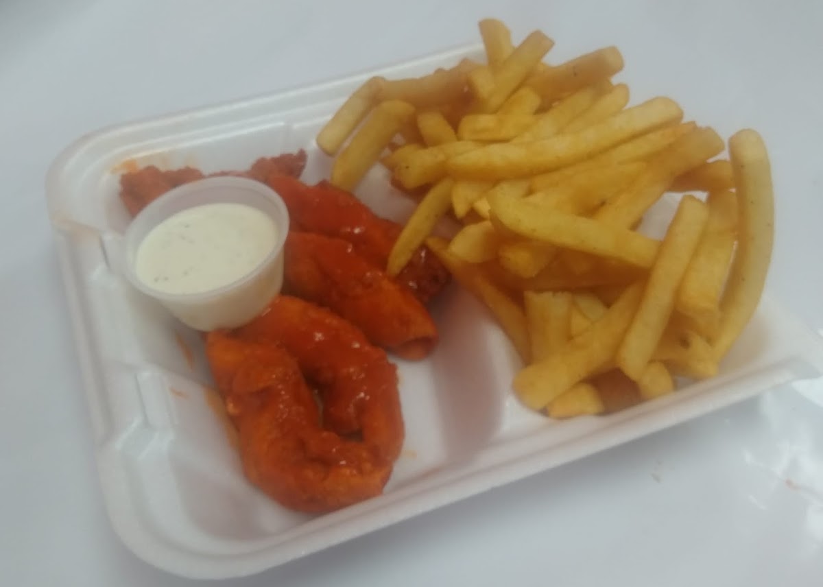 Mama’s Wings Photo 8