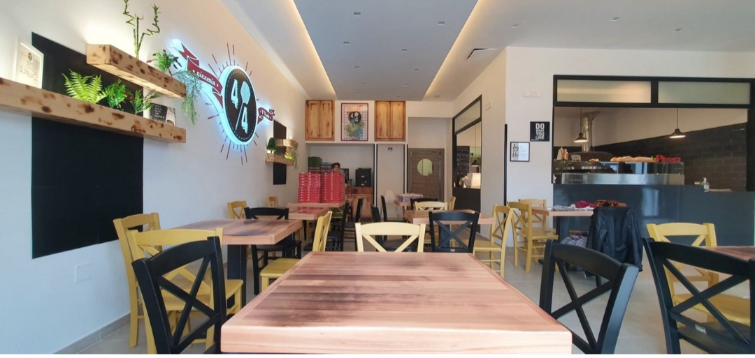 Quattro Quarti Pizzeria