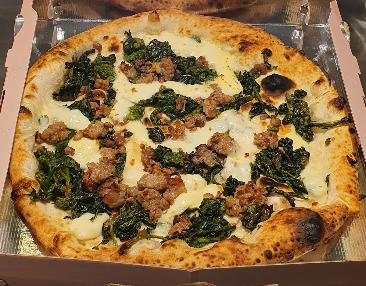 Quattro Quarti Pizzeria Photo 2