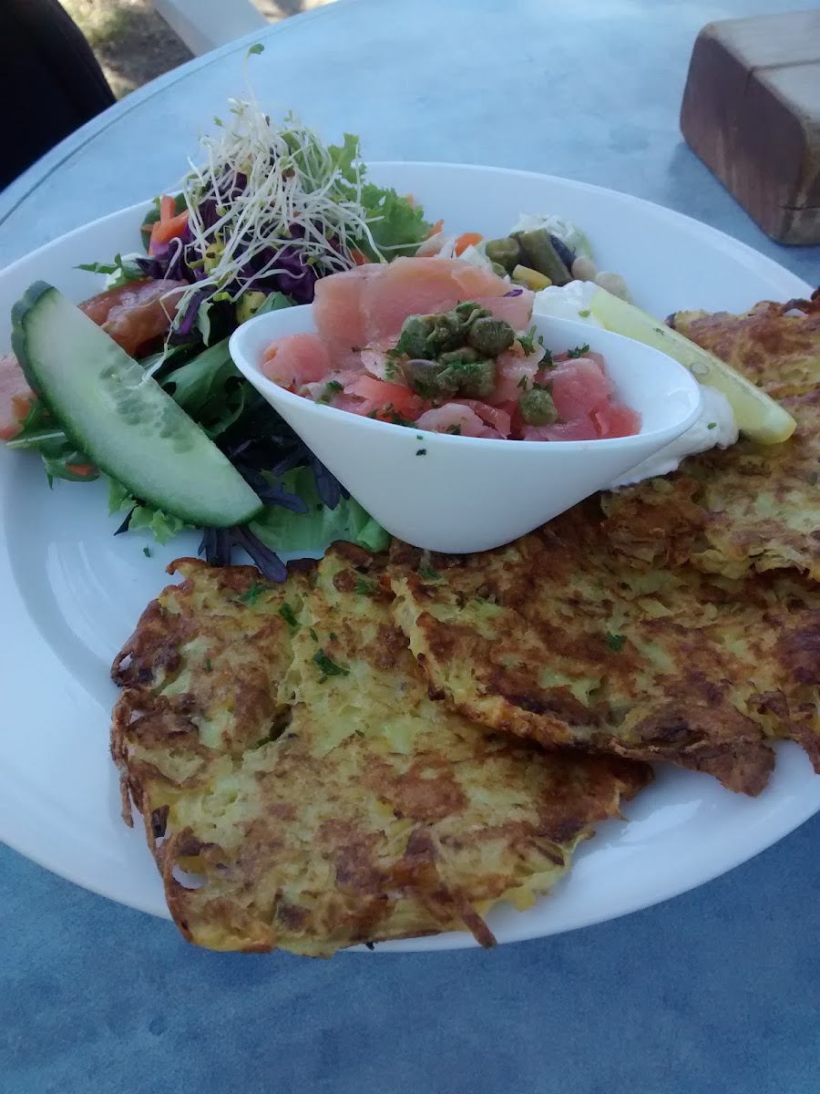 Beach Cafe and Bar Photo 9