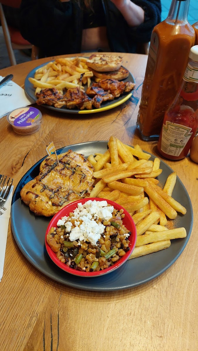 Nando's New Malden Photo 6