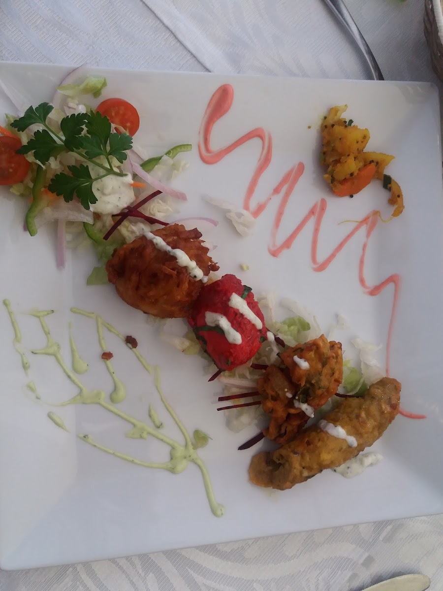 Bay Leaf Restaurant & Curry House Photo 5