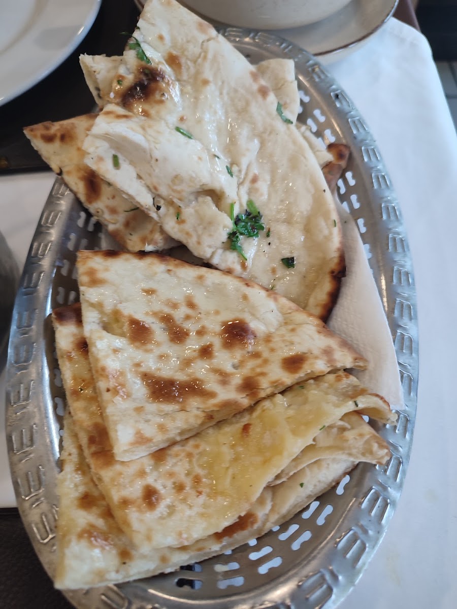 Bay Leaf Restaurant & Curry House Photo 6