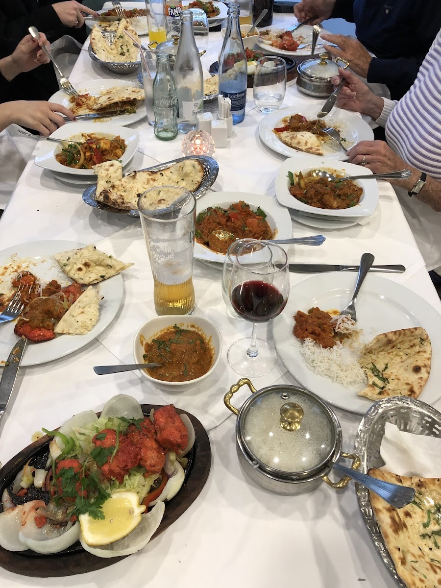 Bay Leaf Restaurant & Curry House Photo 9