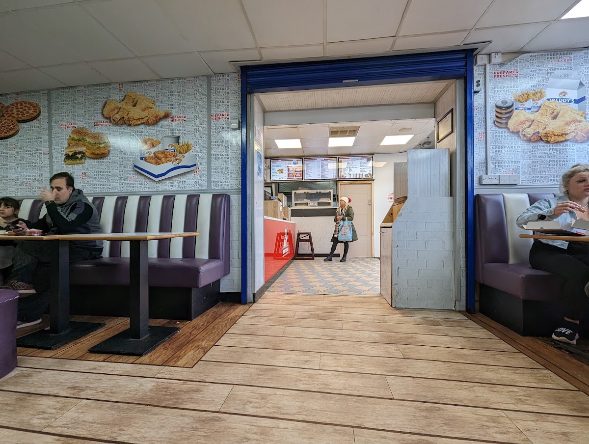 Freddys Chicken & Pizza