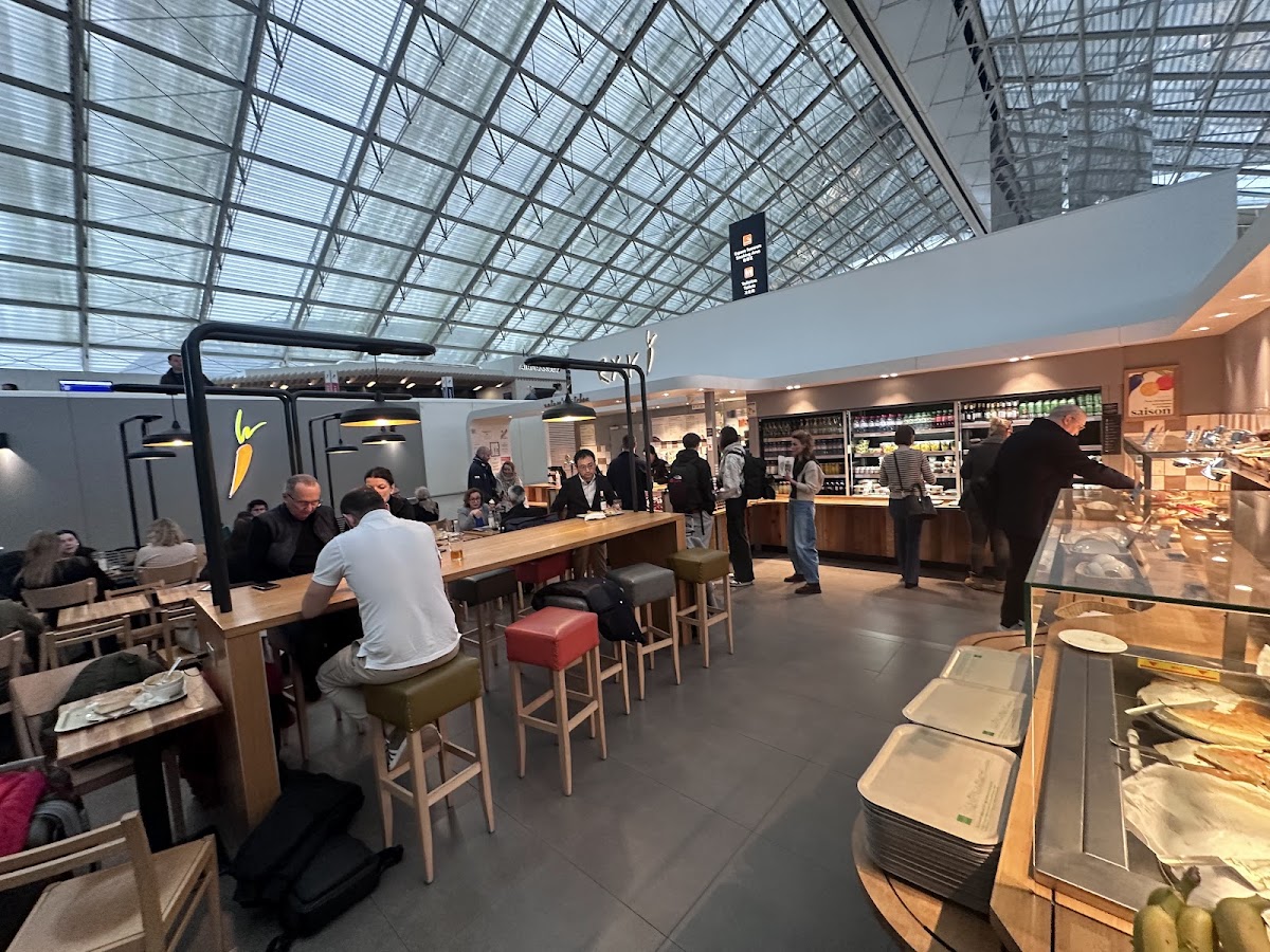 EXKI - Terminal 2F - Portes F25 - F36
