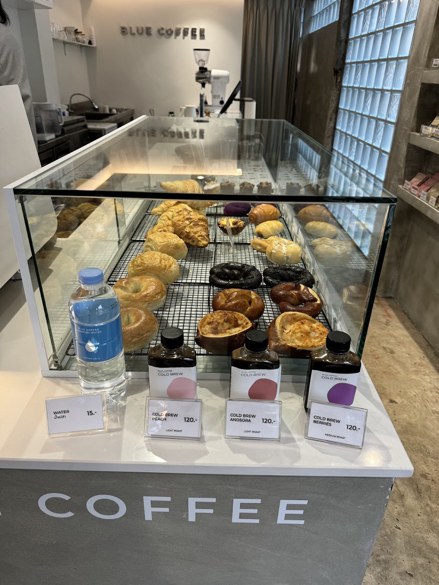 Blue Coffee at Somphet Market Photo 6