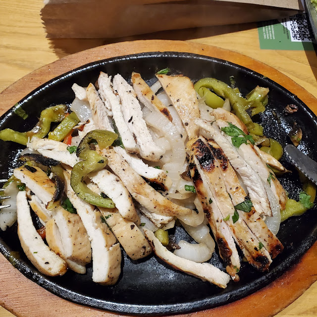 Fajitas de Pollo Encebollado