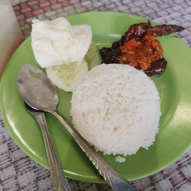Nasi Ayam Bakar Keprek