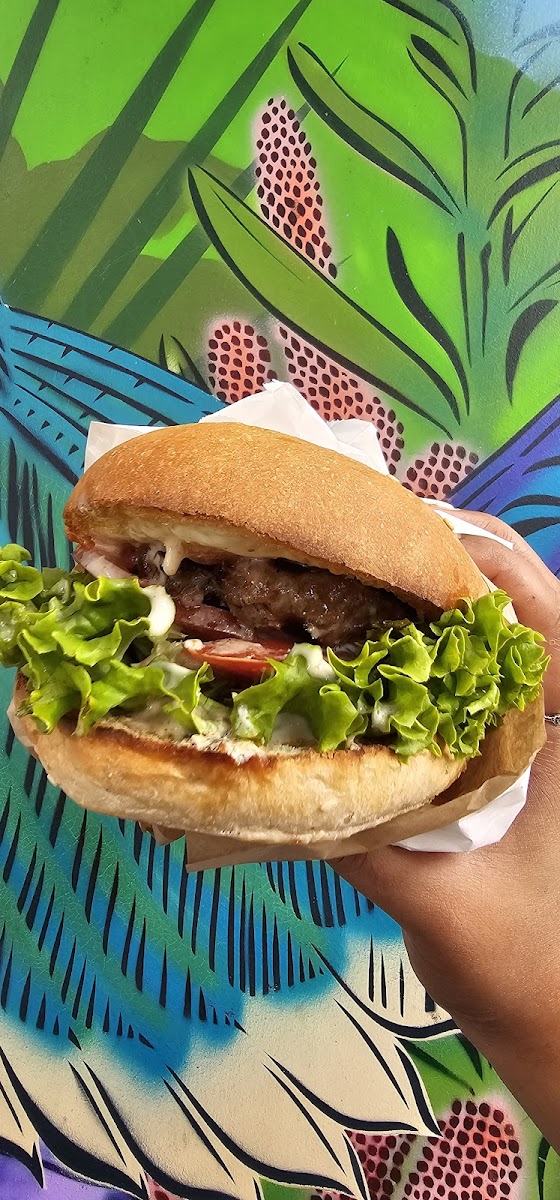 Red Star Burger Bar Photo 8