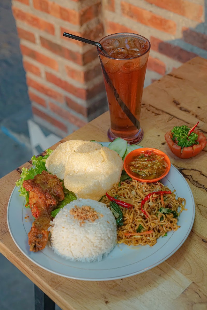 Find Taste Coffee and Food Photo 8