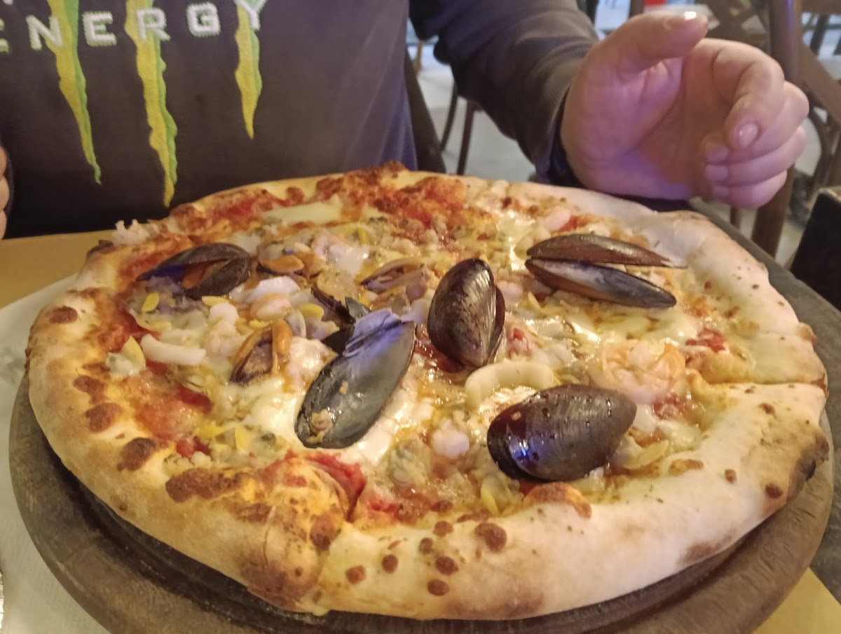 Gino's Pizza & Pasta Photo 3