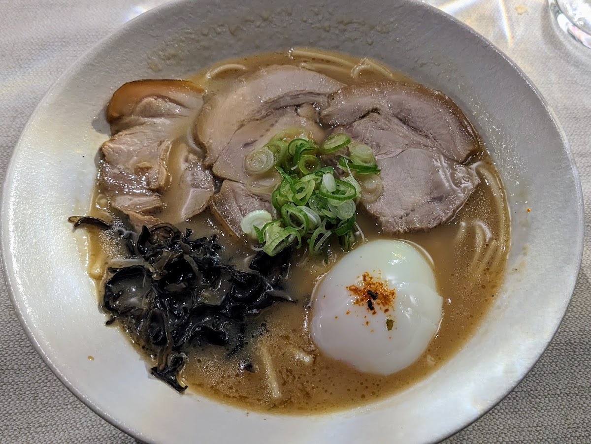 Hana-Kaze Sushi Lounge Photo 8