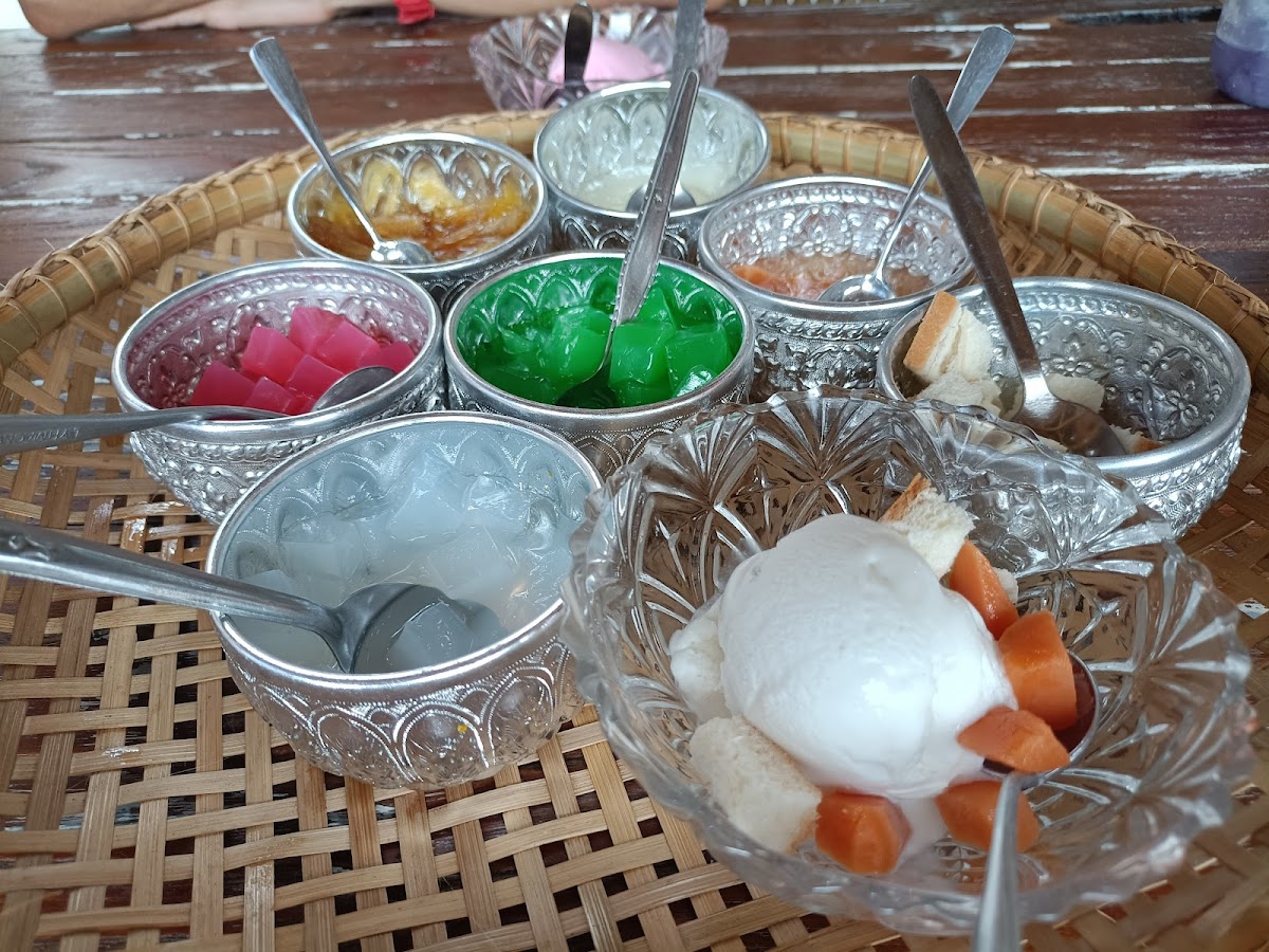 Som Tum Tyeong Non Photo 8