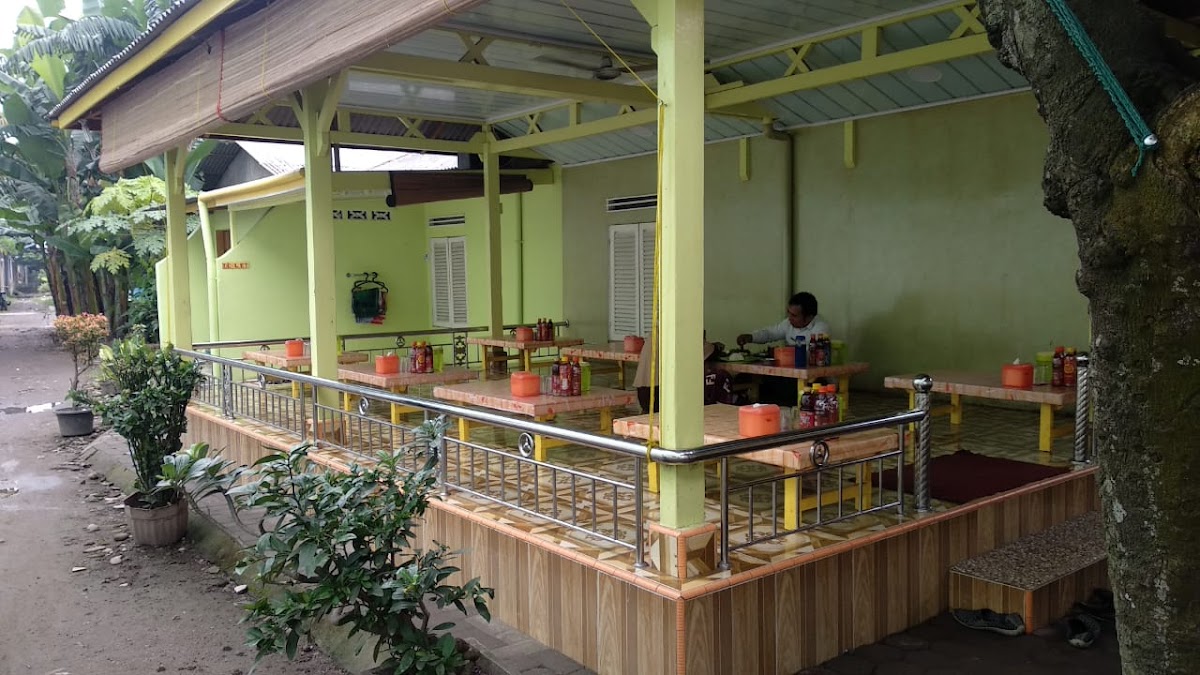 Ayam Bakar Penyet Palapa Klambir