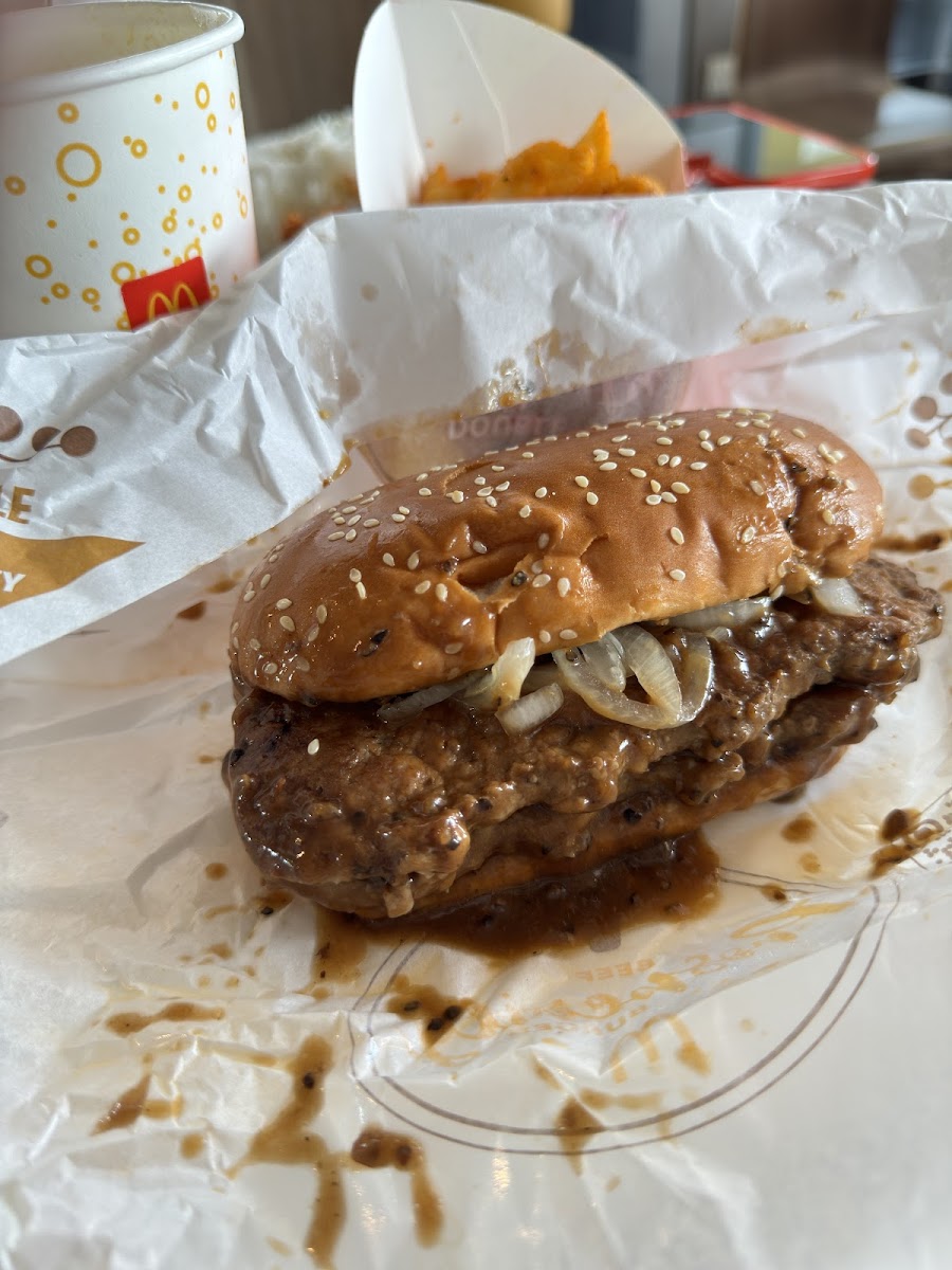 McDonald's Batu Kawa DT Photo 10