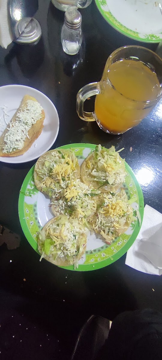Cenaduria CheLupita Photo 5
