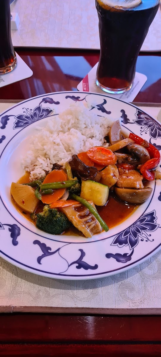 Chinesisch-mongolisches Restaurant Dschingis Khan Photo 9