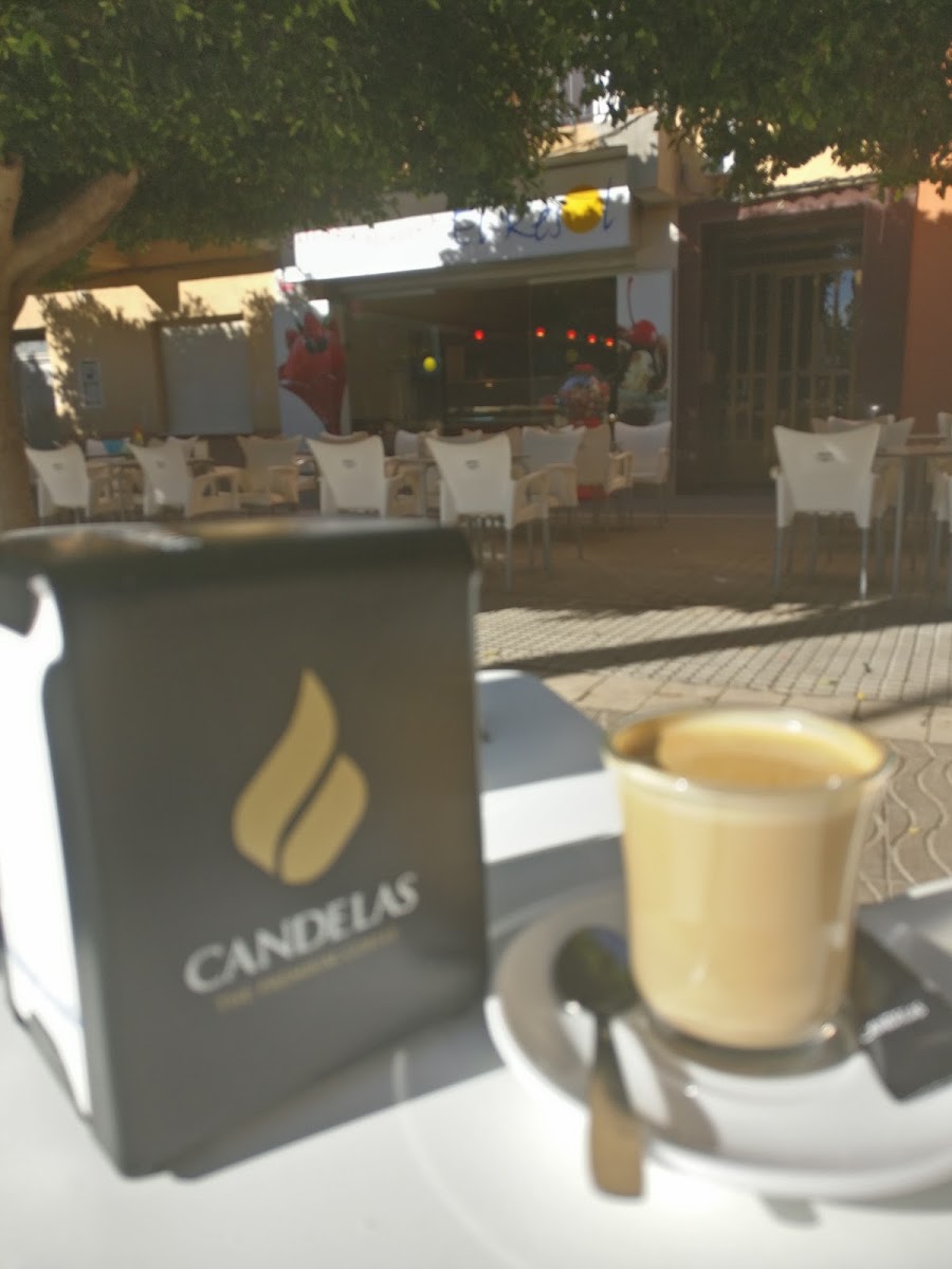 Cafetería Heladería Jijonenca El Resol Photo 7