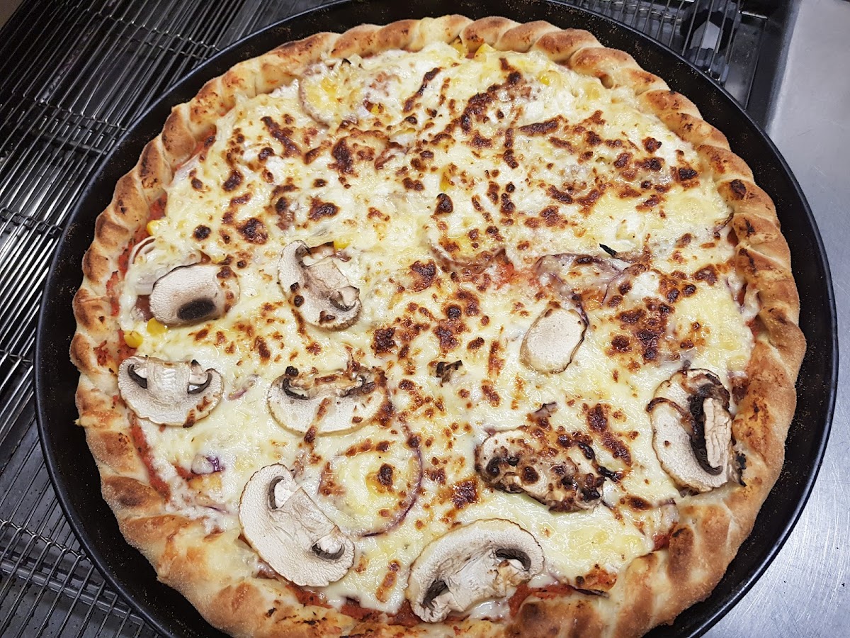 La Gabbia Pizza Photo 5