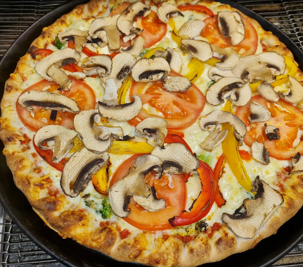 La Gabbia Pizza Photo 9