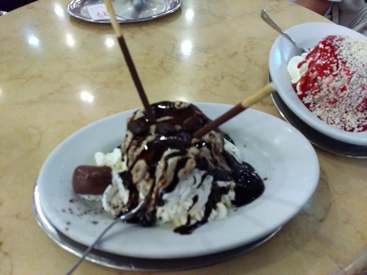 Gelati Eiscafe im Stadtcenter Photo 8