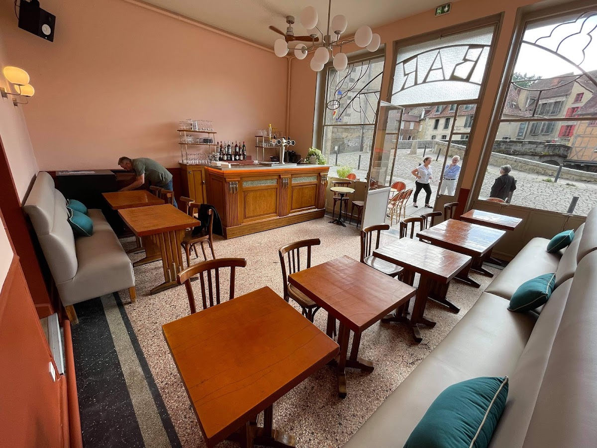 Chez Armand Le Bistrot Art Déco à Aubusson