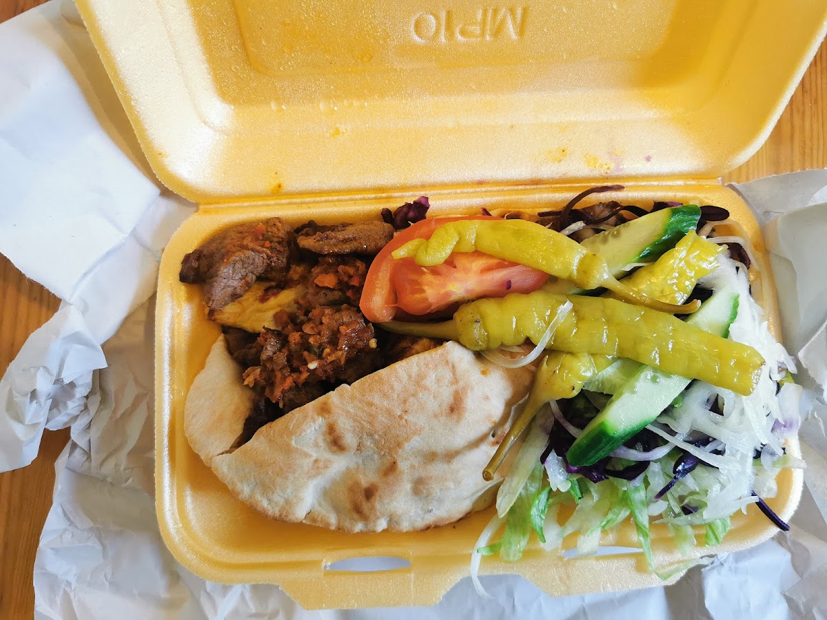 Royal Kebab & Fried Chicken Photo 6