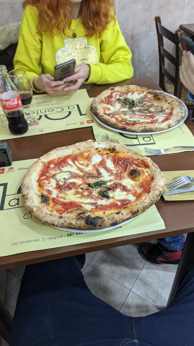 Antica Pizzeria La Centenaria a Materdei Photo 6