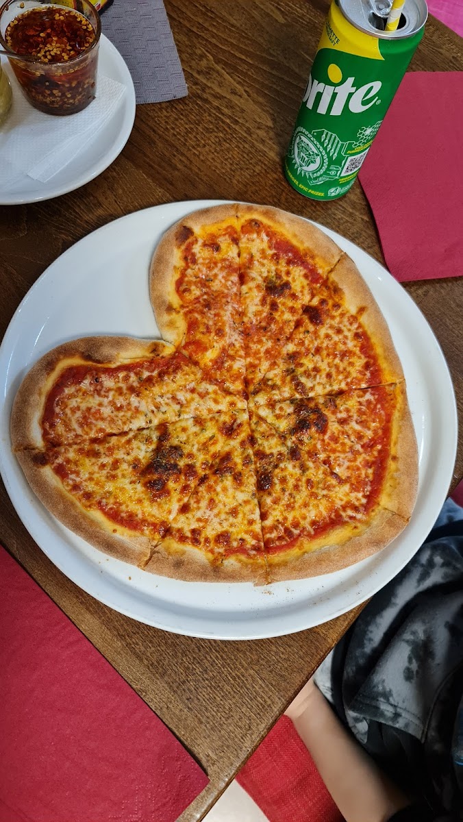 Maho‘s Pizzeria Photo 9
