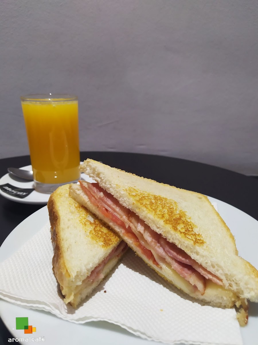 Cafetería Aroma Café. Photo 7