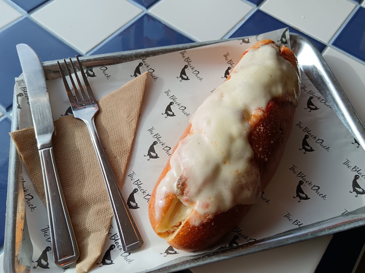 Duck's Hot Subs Photo 10