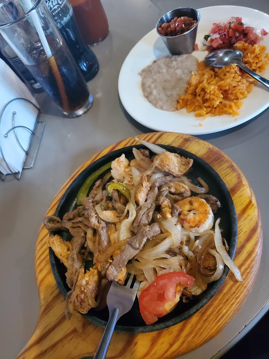 La Frontera Restauran Bar Photo 7