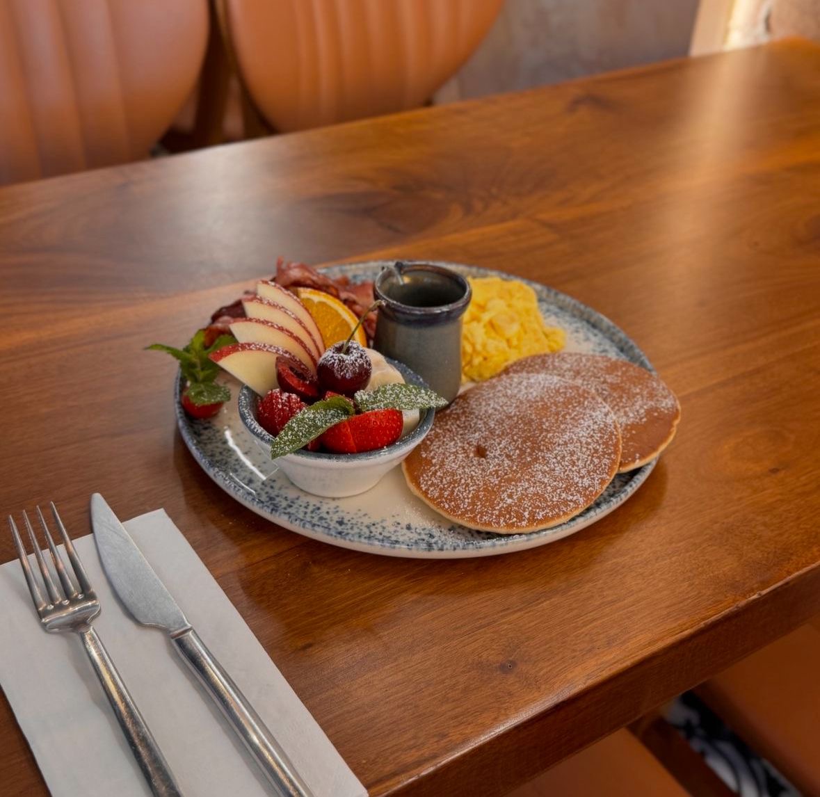 Tasties Cafe Photo 2