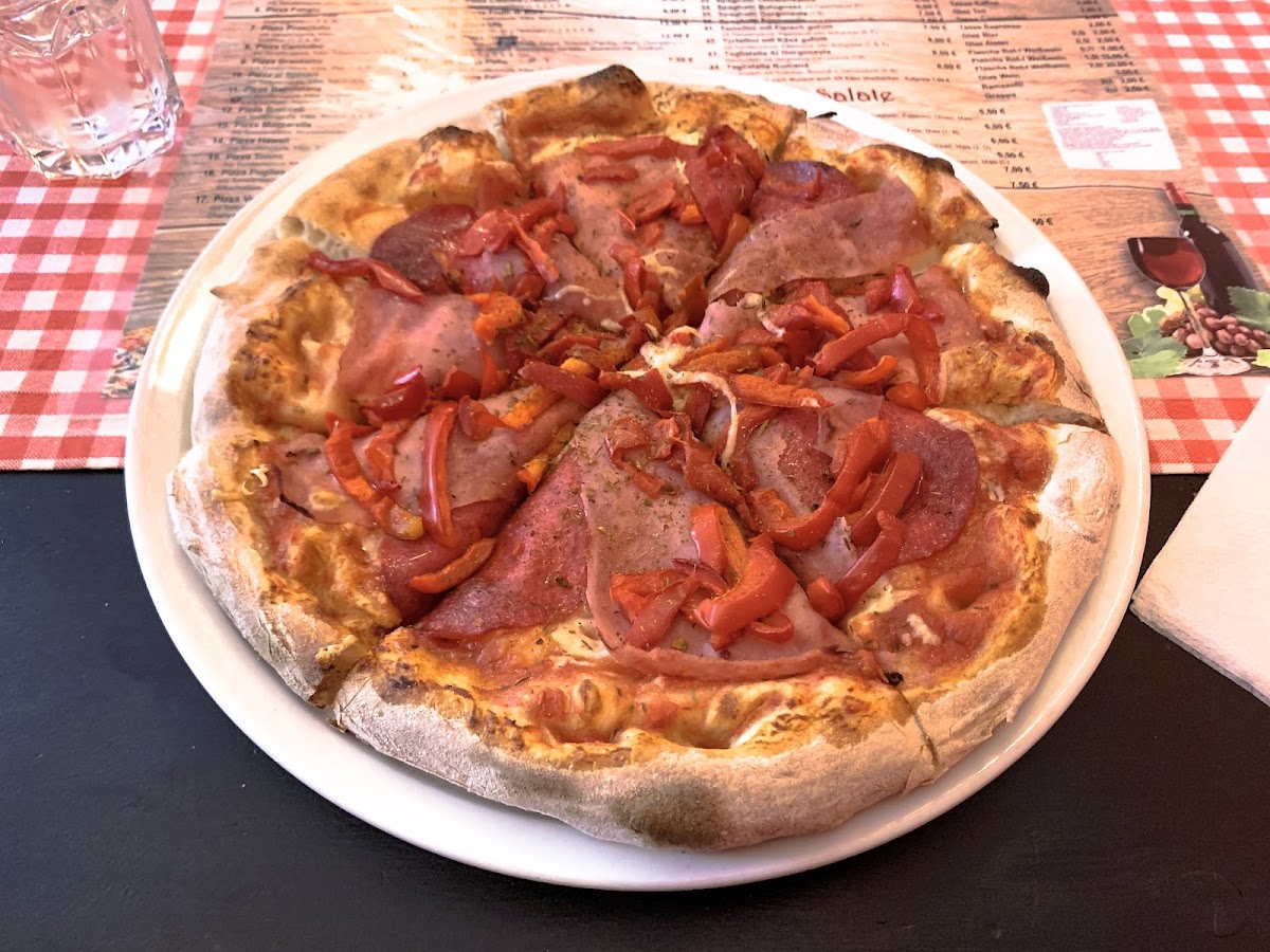 Pizzahaus Photo 4