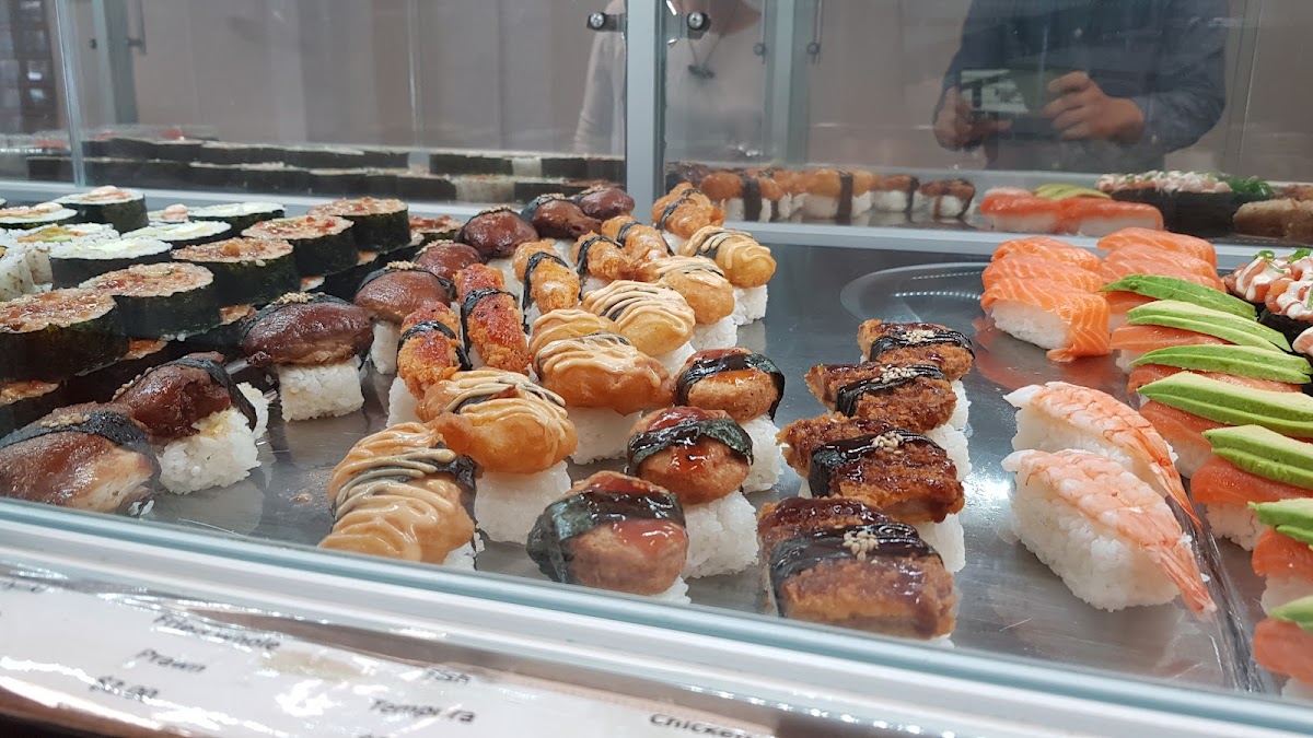 Bruce Lee Sushi and Roll Manukau Photo 5