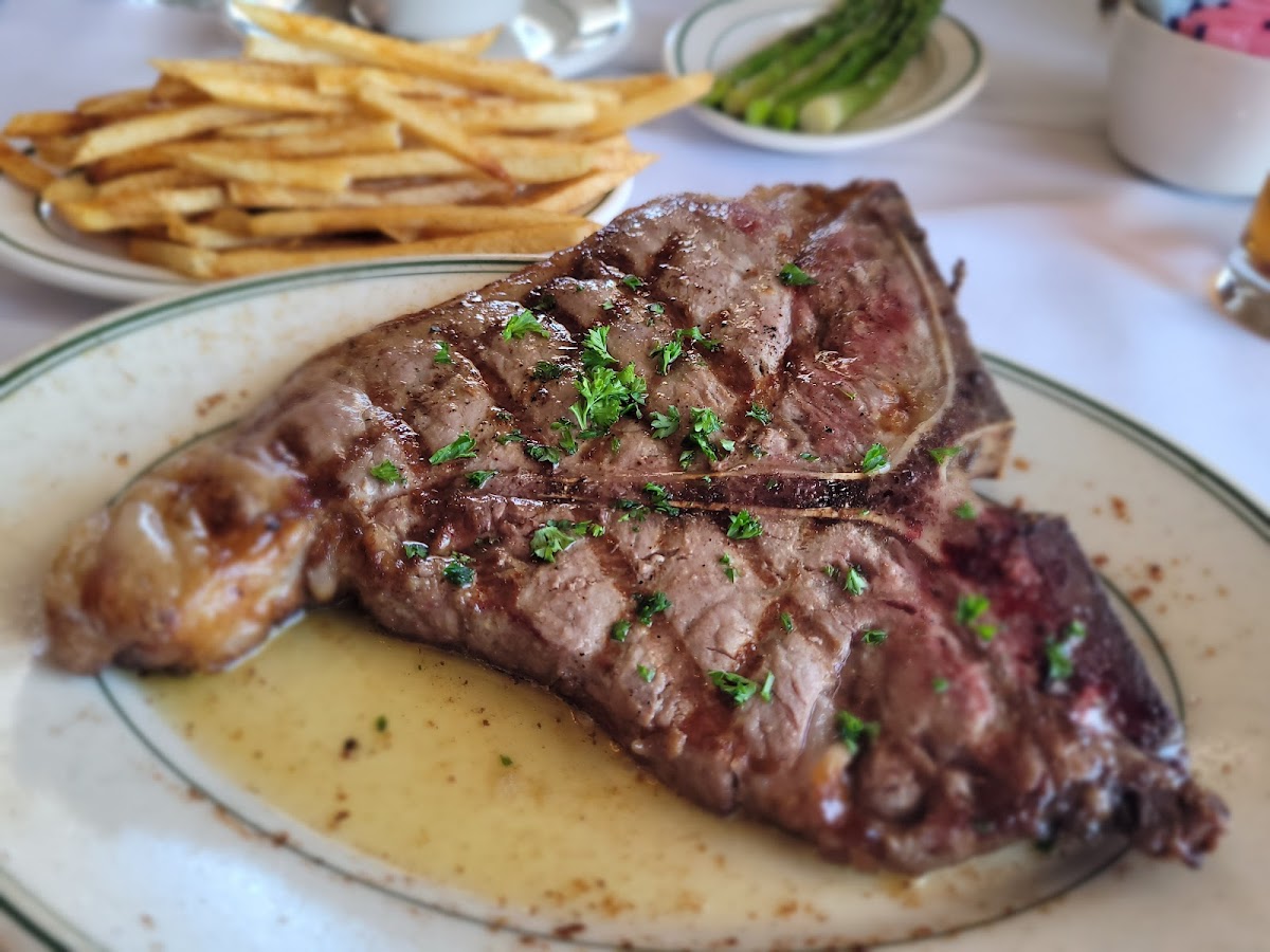 Crescent City Steak House Photo 4