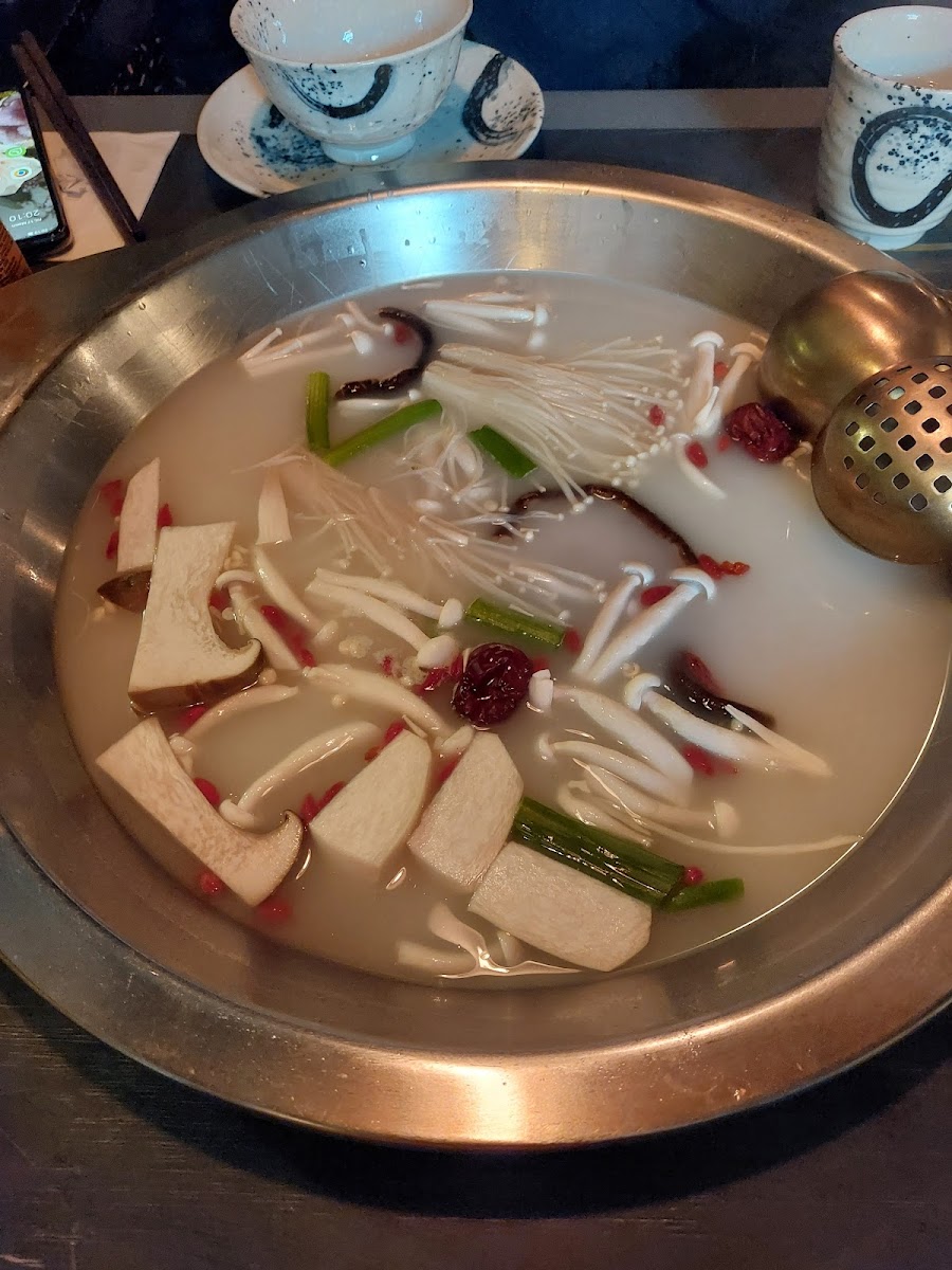 'It's Not' Hot Pot Photo 6