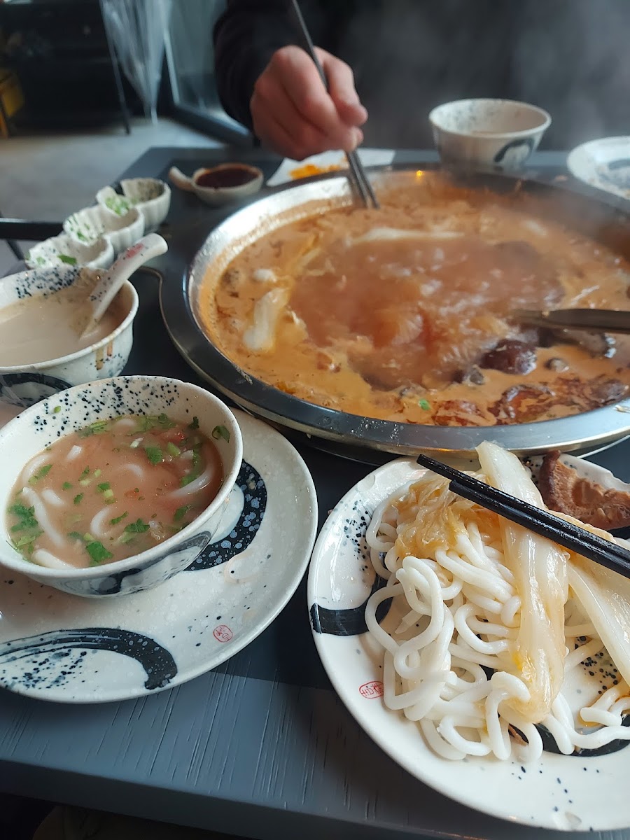 'It's Not' Hot Pot Photo 8