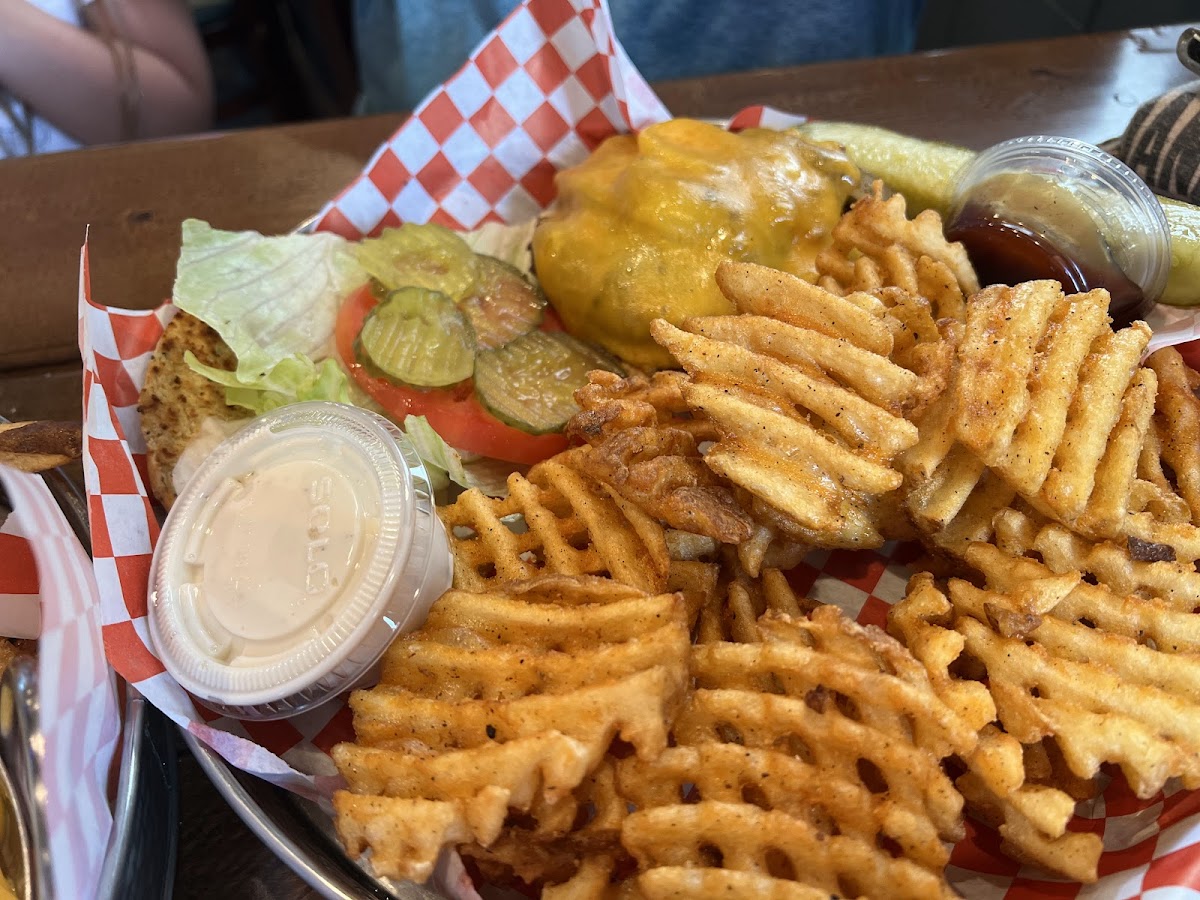 Yetti’s Bar & Grill Photo 2