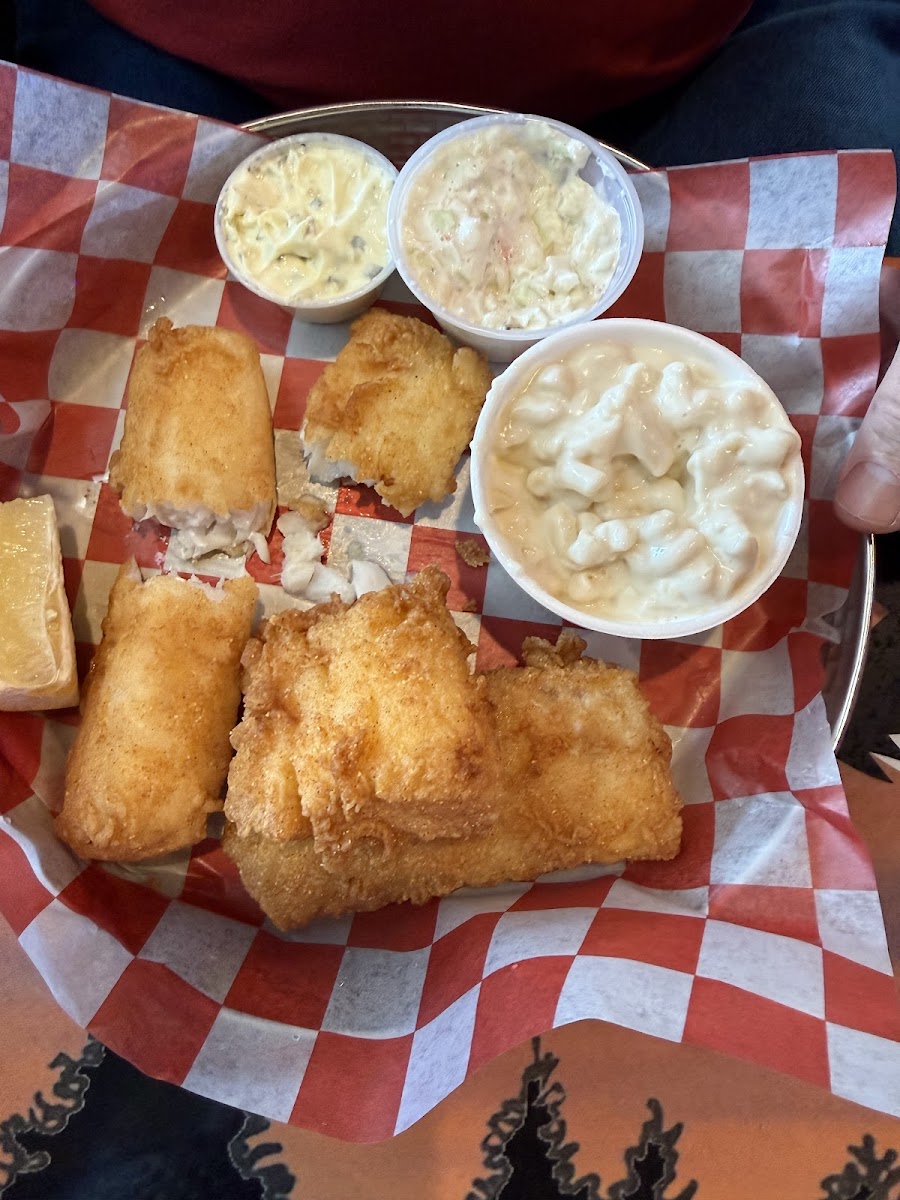 Yetti’s Bar & Grill Photo 3