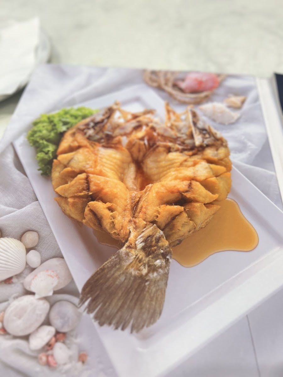 Laemcharoen Seafood Central Ayutthaya Photo 8