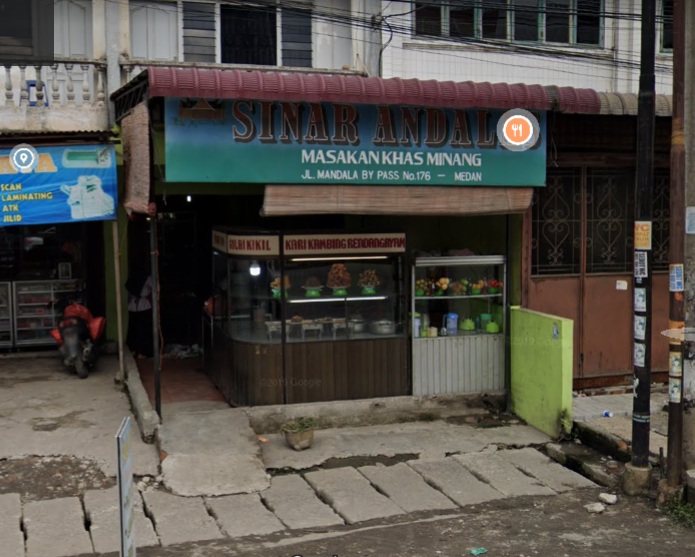 RUMAH MAKAN SINAR ANDALAS MASAKAN KHAS MINANG