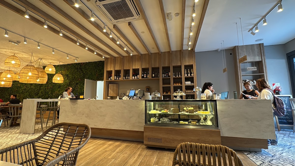 Café Nunou Photo 3