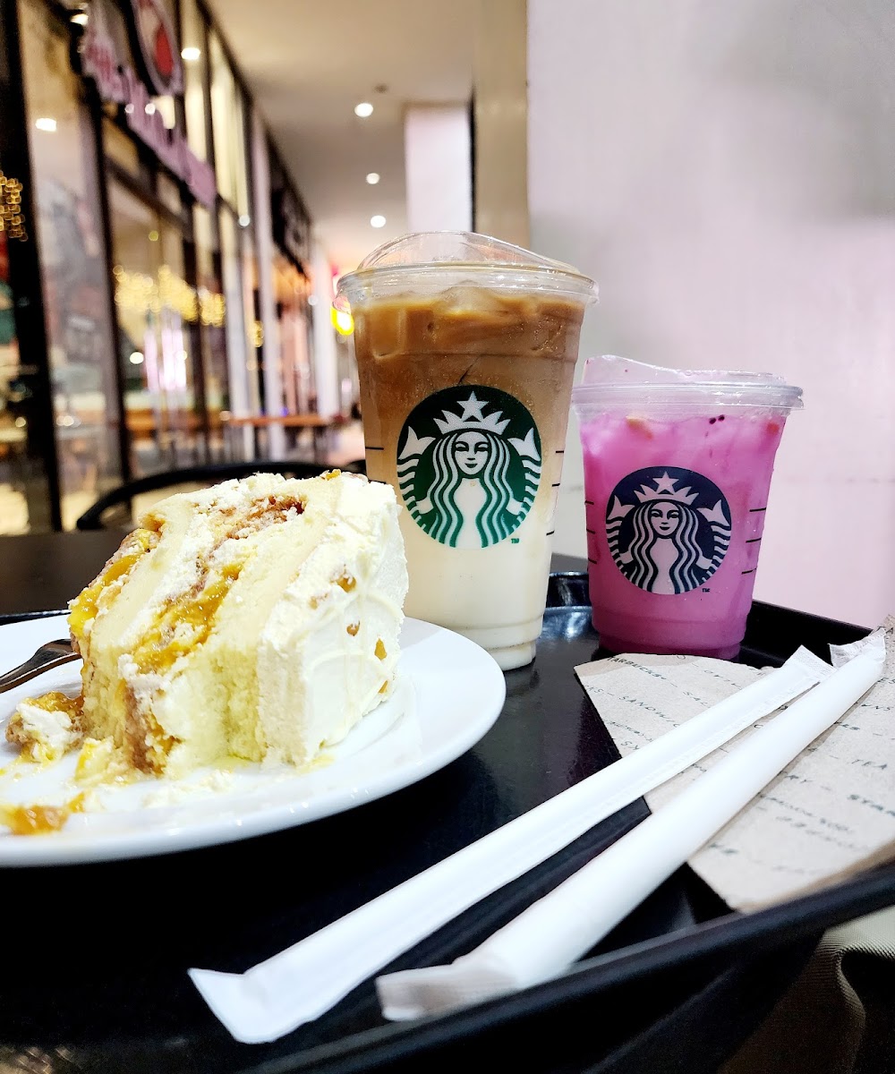 Starbucks MET Live Branch Photo 5