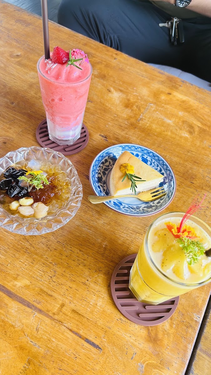 RaBud Farm & Cafe Photo 8