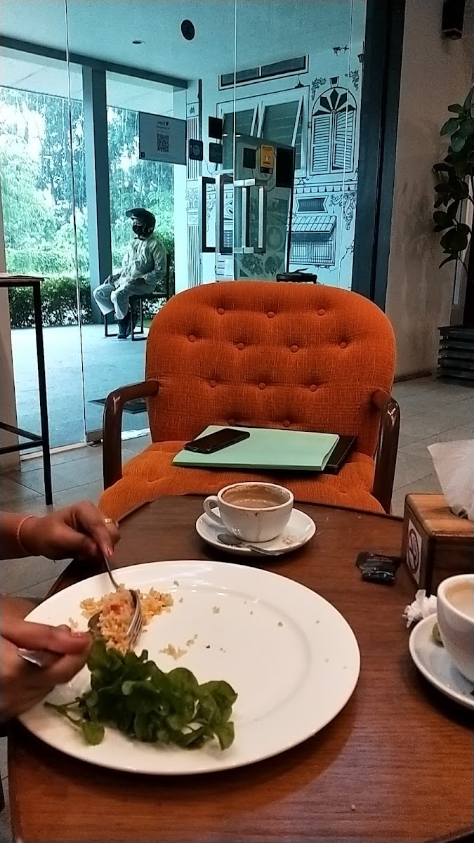 N1 Cafe' & Green Photo 5